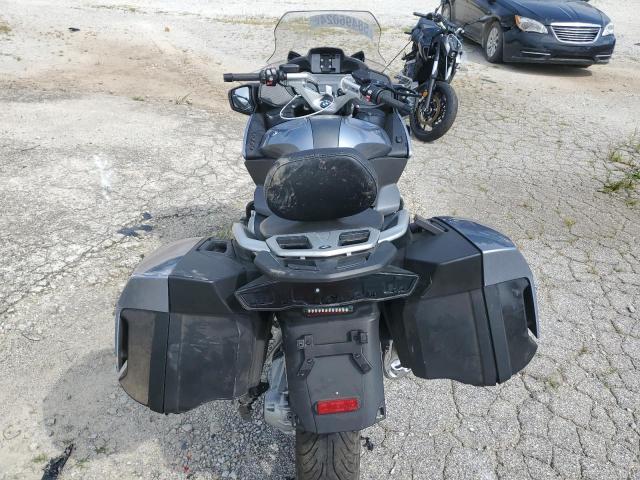 WB10A1305EZ190621 - 2014 BMW R1200 RT GRAY photo 6