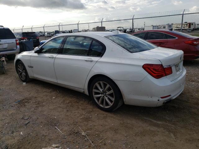 WBAKB4C51CC575368 - 2012 BMW 740 LI WHITE photo 2