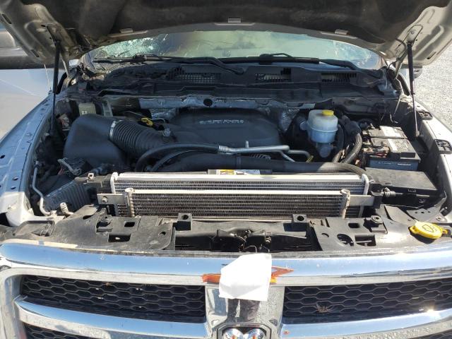 3C6UR5HJ4JG241839 - 2018 RAM 2500 ST SILVER photo 11