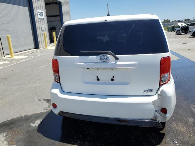 JTLZE4FE5FJ082284 - 2015 TOYOTA SCION XB WHITE photo 6