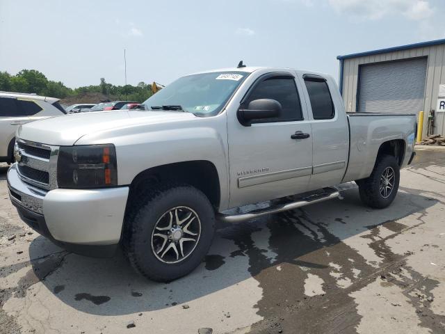 2011 CHEVROLET SILVERADO K1500 LS, null
