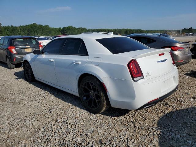 2C3CCABG1KH686136 - 2019 CHRYSLER 300 S WHITE photo 2