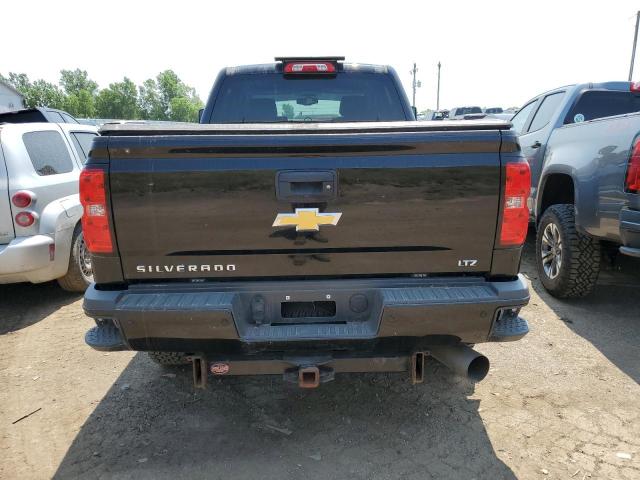 1GC4K0CY3JF213455 - 2018 CHEVROLET SILVERADO K3500 LTZ BLACK photo 6