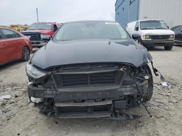 3FA6P0HD5KR244782 - 2019 FORD FUSION SE 黑色 照片 5