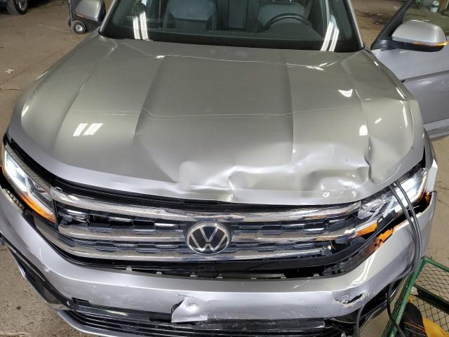 1V26E2CA7LC226758 - 2020 VOLKSWAGEN ATLAS CROS SE SILVER photo 12