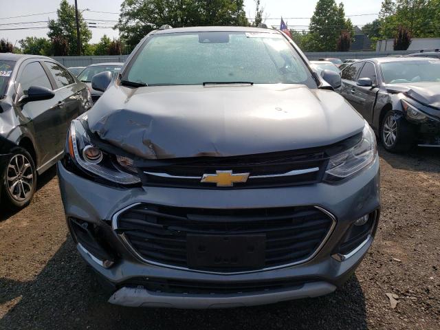 3GNCJRSB2LL308671 - 2020 CHEVROLET TRAX PREMIER GRAY photo 5