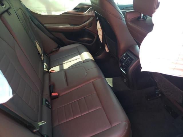 5UXTR9C57JLC73694 - 2018 BMW X3 XDRIVE30I WHITE photo 10