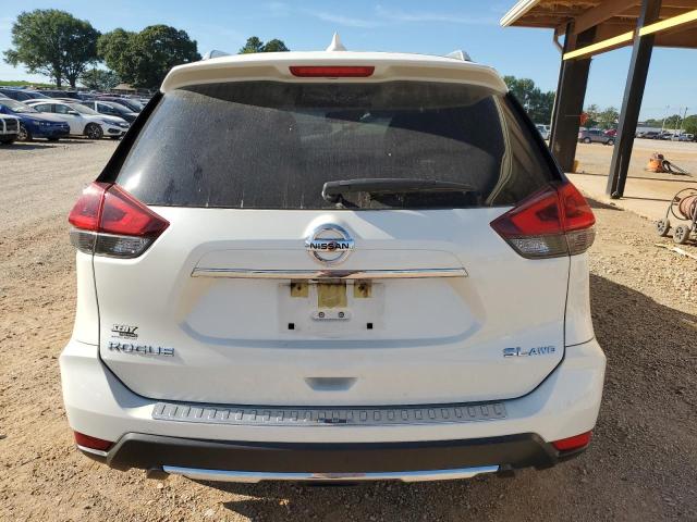 JN8AT2MV7JW304376 - 2018 NISSAN ROGUE S WHITE photo 6