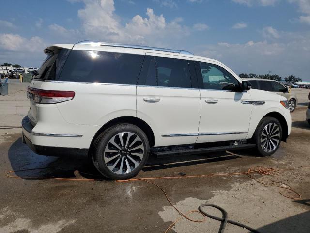 5LMJJ2KG1PEL04399 - 2023 LINCOLN NAVIGATOR RESERVE WHITE photo 3