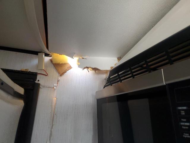 5SFEB3024NE508854 - 2022 HEARTLAND TRAILRUNNR BLACK photo 9