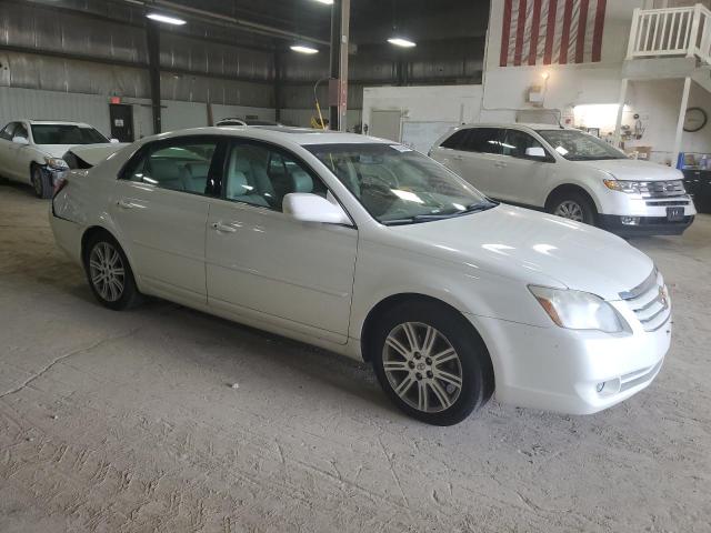 4T1BK36B67U226409 - 2007 TOYOTA AVALON XL WHITE photo 4