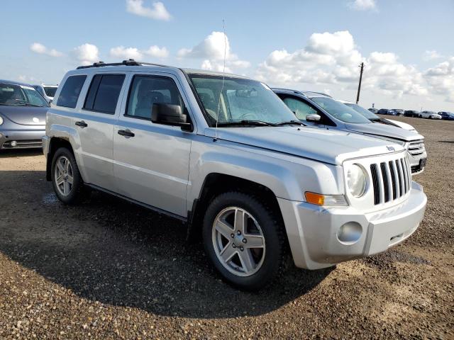 1J8FF28W67D412870 - 2007 JEEP PATRIOT SPORT SILVER photo 4