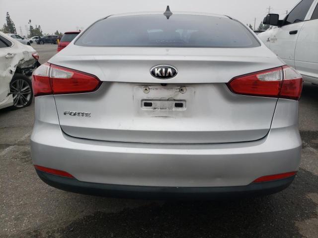 KNAFX4A64F5271314 - 2015 KIA FORTE LX SILVER photo 6