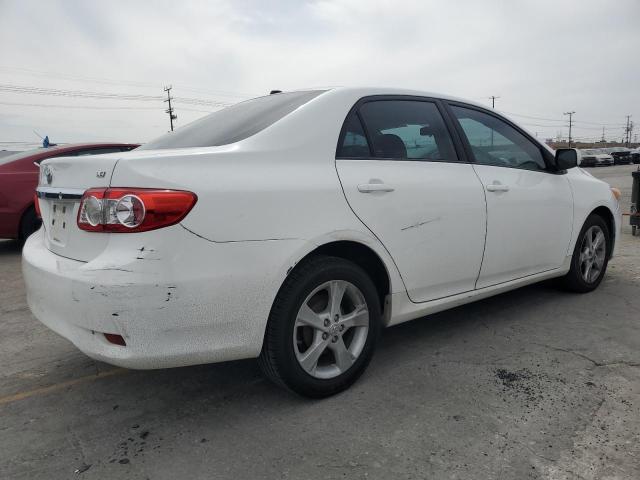 5YFBU4EE4CP072645 - 2012 TOYOTA COROLLA BASE أبيض صورة 3