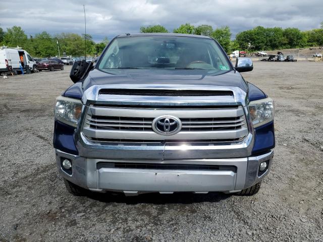 5TFAY5F10EX369790 - 2014 TOYOTA TUNDRA CREWMAX PLATINUM 蓝色 照片 5