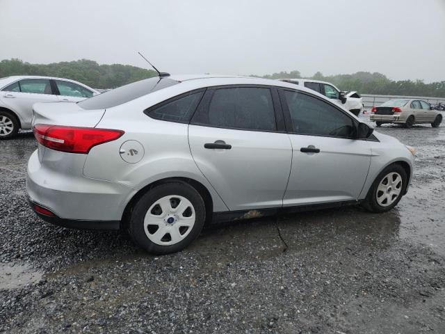 1FADP3E2XJL242891 - 2018 FORD FOCUS S Արծաթագույն լուսանկար 3