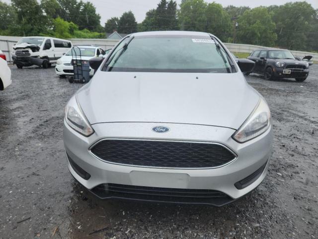 1FADP3E2XJL242891 - 2018 FORD FOCUS S Արծաթագույն լուսանկար 5