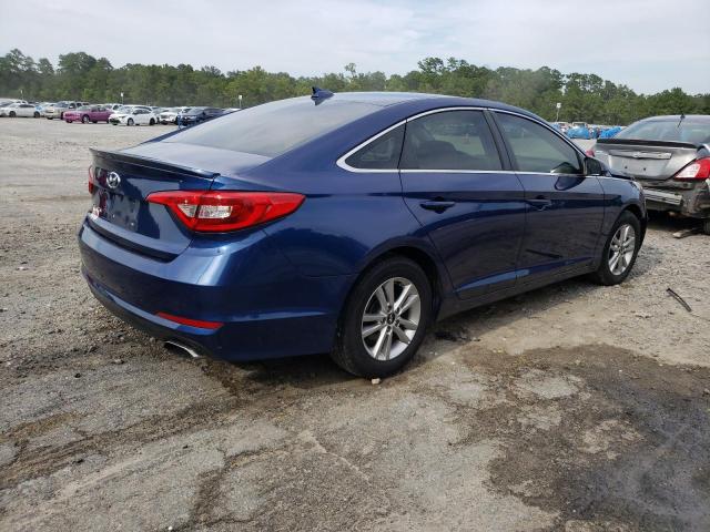 5NPE24AF5HH527573 - 2017 HYUNDAI SONATA SE BLUE photo 4