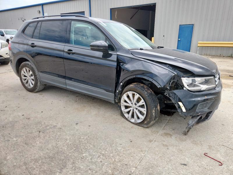 3VV1B7AX2LM140458 - 2020 VOLKSWAGEN TIGUAN S Negro foto 4