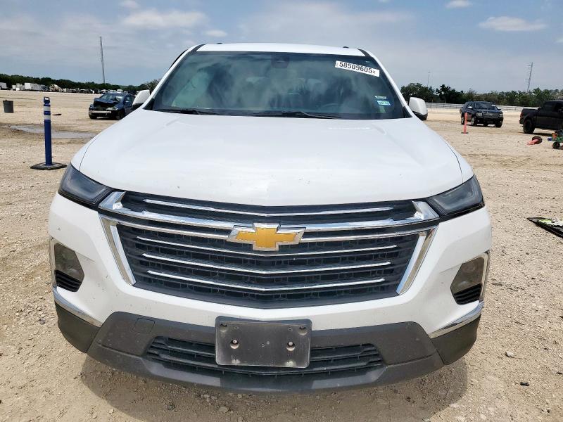 1GNERGKW6PJ310512 - 2023 CHEVROLET TRAVERSE LT Weiß Foto 5