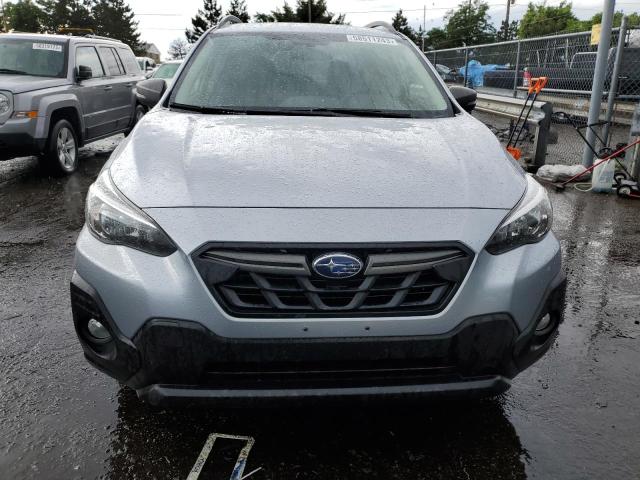 JF2GTHRC5NH274435 - 2022 SUBARU CROSSTREK SPORT SILVER photo 5