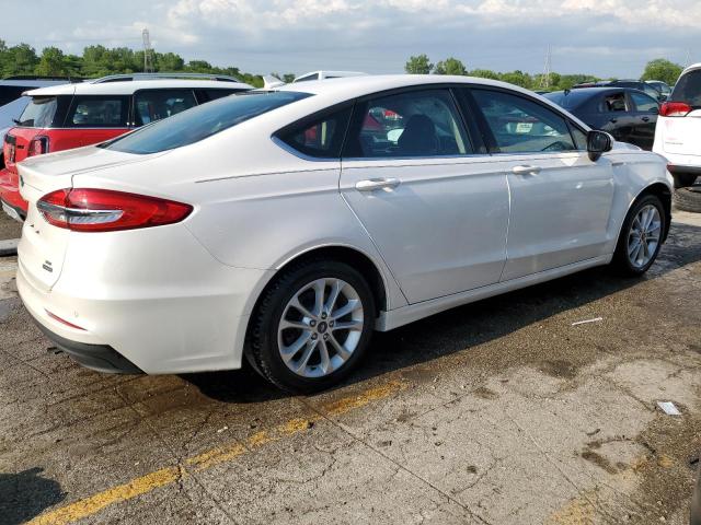 3FA6P0LU5LR226288 - 2020 FORD FUSION SE WHITE photo 3