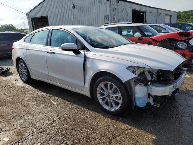 3FA6P0LU5LR226288 - 2020 FORD FUSION SE WHITE photo 4