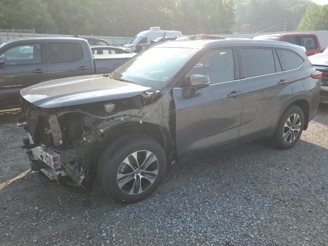 5TDGZRBH9NS596337 - 2022 TOYOTA HIGHLANDER XLE GRAY photo 1