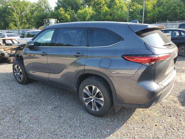 5TDGZRBH9NS596337 - 2022 TOYOTA HIGHLANDER XLE GRAY photo 2