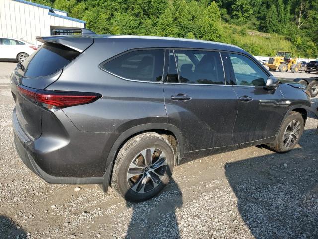5TDGZRBH9NS596337 - 2022 TOYOTA HIGHLANDER XLE GRAY photo 3