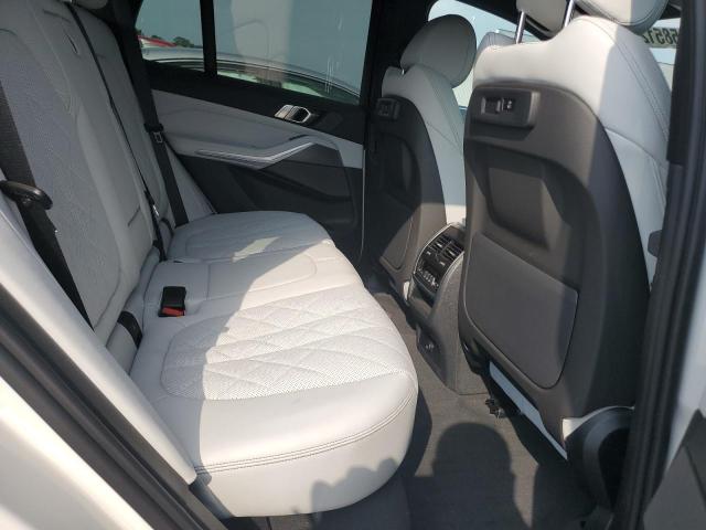 5UXCR6C0XP9P83947 - 2023 BMW X5 XDRIVE40I WHITE photo 11