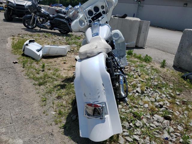 1HD1FCW174Y600976 - 2004 HARLEY-DAVIDSON FLHTCUI WHITE photo 4