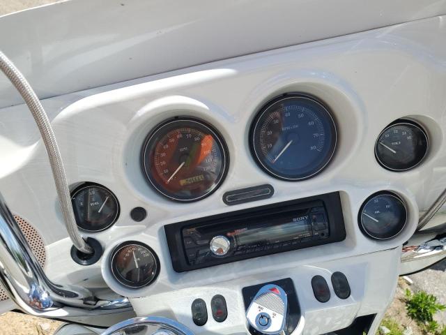 1HD1FCW174Y600976 - 2004 HARLEY-DAVIDSON FLHTCUI 白色 照片 7