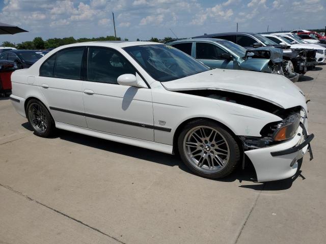 WBSDE93472BZ99724 - 2002 BMW M5 WHITE photo 4