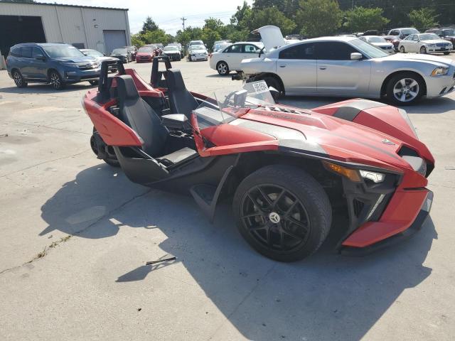 57XAAPHD9L8136495 - 2020 POLARIS SLINGSHOT SL RED photo 1