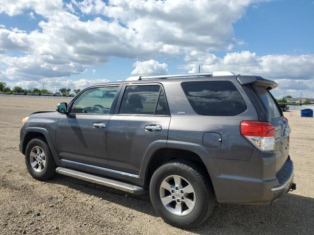 JTEBU5JRXB5046704 - 2011 TOYOTA 4RUNNER SR5 GRAY photo 2