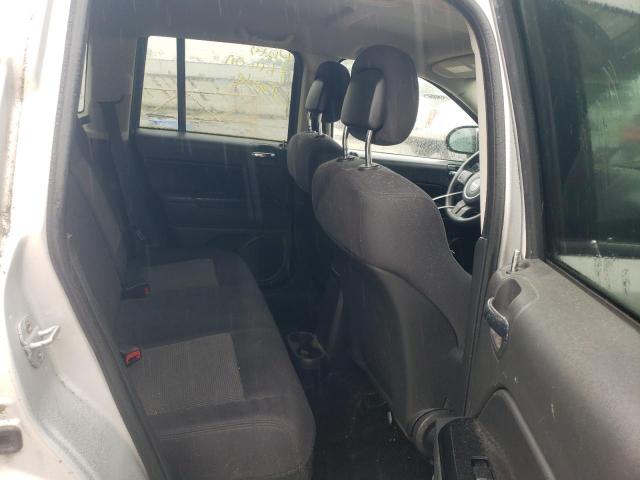 1J4NF1FB8BD227638 - 2011 JEEP COMPASS SPORT Күміс фото 11