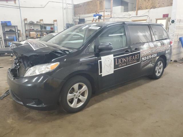 2011 TOYOTA SIENNA, null