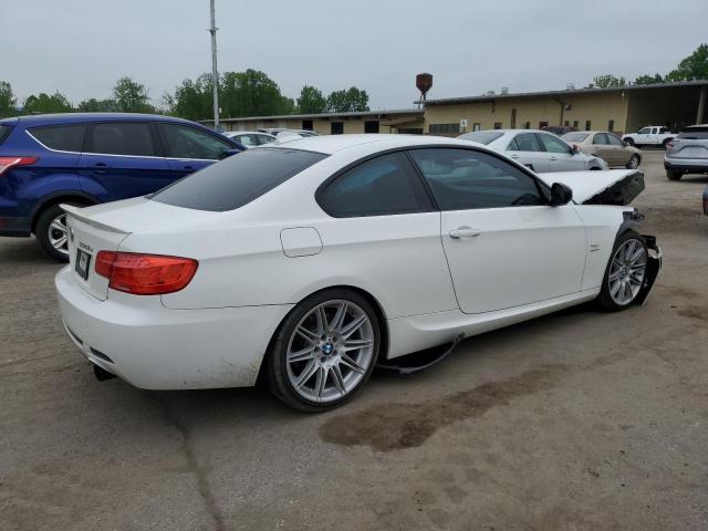 WBAKG1C56BE362564 - 2011 BMW 335 IS WHITE photo 3