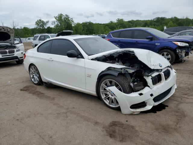 WBAKG1C56BE362564 - 2011 BMW 335 IS WHITE photo 4