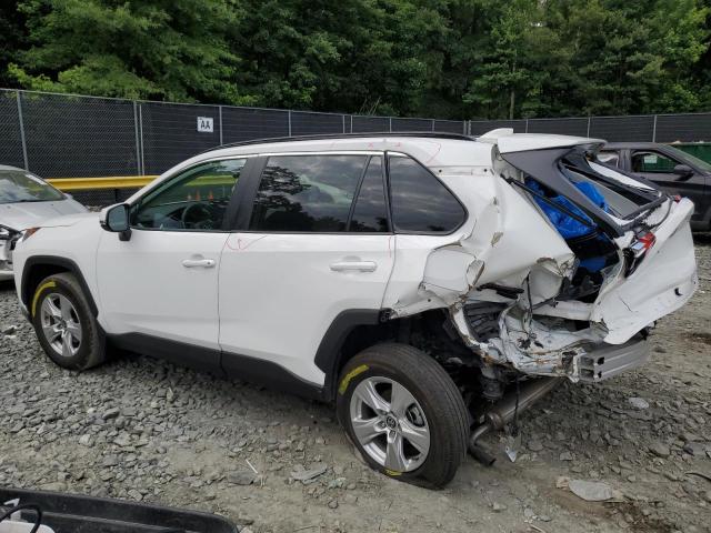 2T3P1RFV5MC209353 - 2021 TOYOTA RAV4 XLE WHITE photo 2