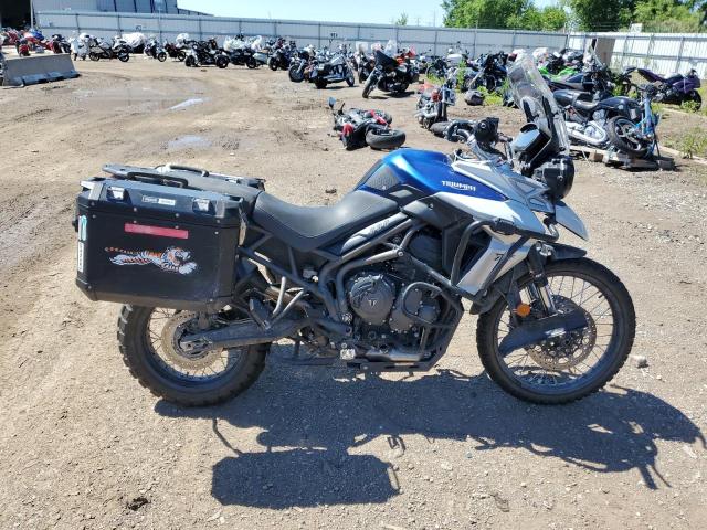 SMTE07BF7JT877988 - 2018 TRIUMPH MOTORCYCLE TIGER 800XCX BLUE photo 1