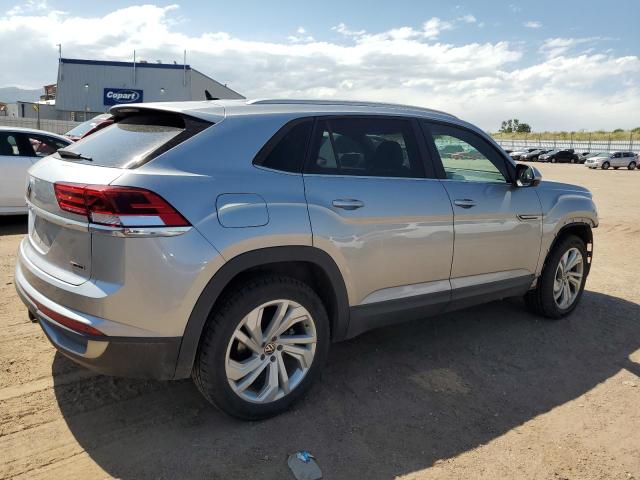 1V21E2CA3LC222751 - 2020 VOLKSWAGEN ATLAS CROS SE Серебристый фото 3