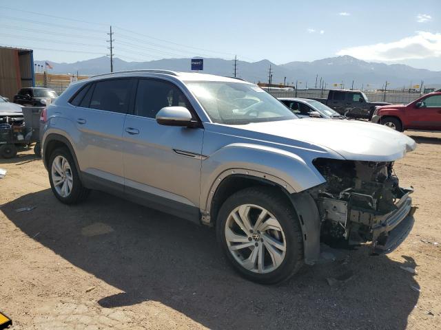 1V21E2CA3LC222751 - 2020 VOLKSWAGEN ATLAS CROS SE Серебристый фото 4