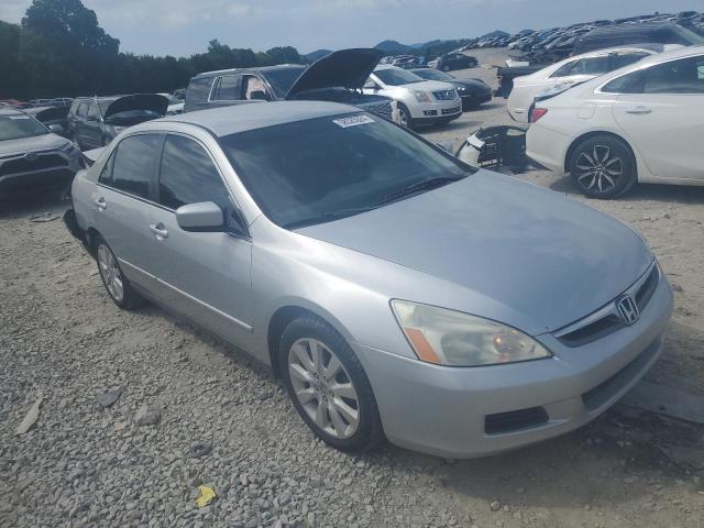 1HGCM66437A069155 - 2007 HONDA ACCORD SE SILVER photo 4