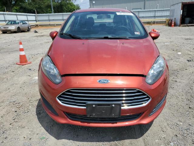 3FADP4BJ5JM145713 - 2018 FORD FIESTA SE RED photo 5