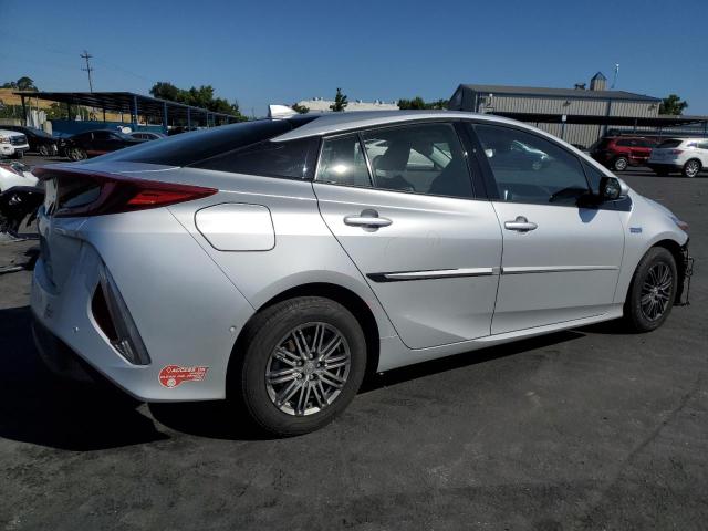 JTDKARFP6H3021217 - 2017 TOYOTA PRIUS PRIM SILVER photo 3