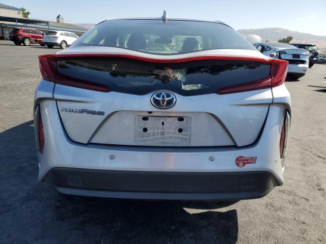 JTDKARFP6H3021217 - 2017 TOYOTA PRIUS PRIM SILVER photo 6