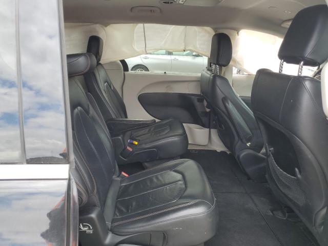2C4RC1BG0JR139163 - 2018 CHRYSLER PACIFICA TOURING L BLACK photo 11