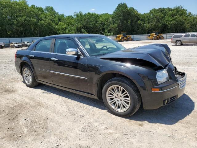 2C3CA5CV9AH293929 - 2010 CHRYSLER 300 TOURING BLACK photo 4